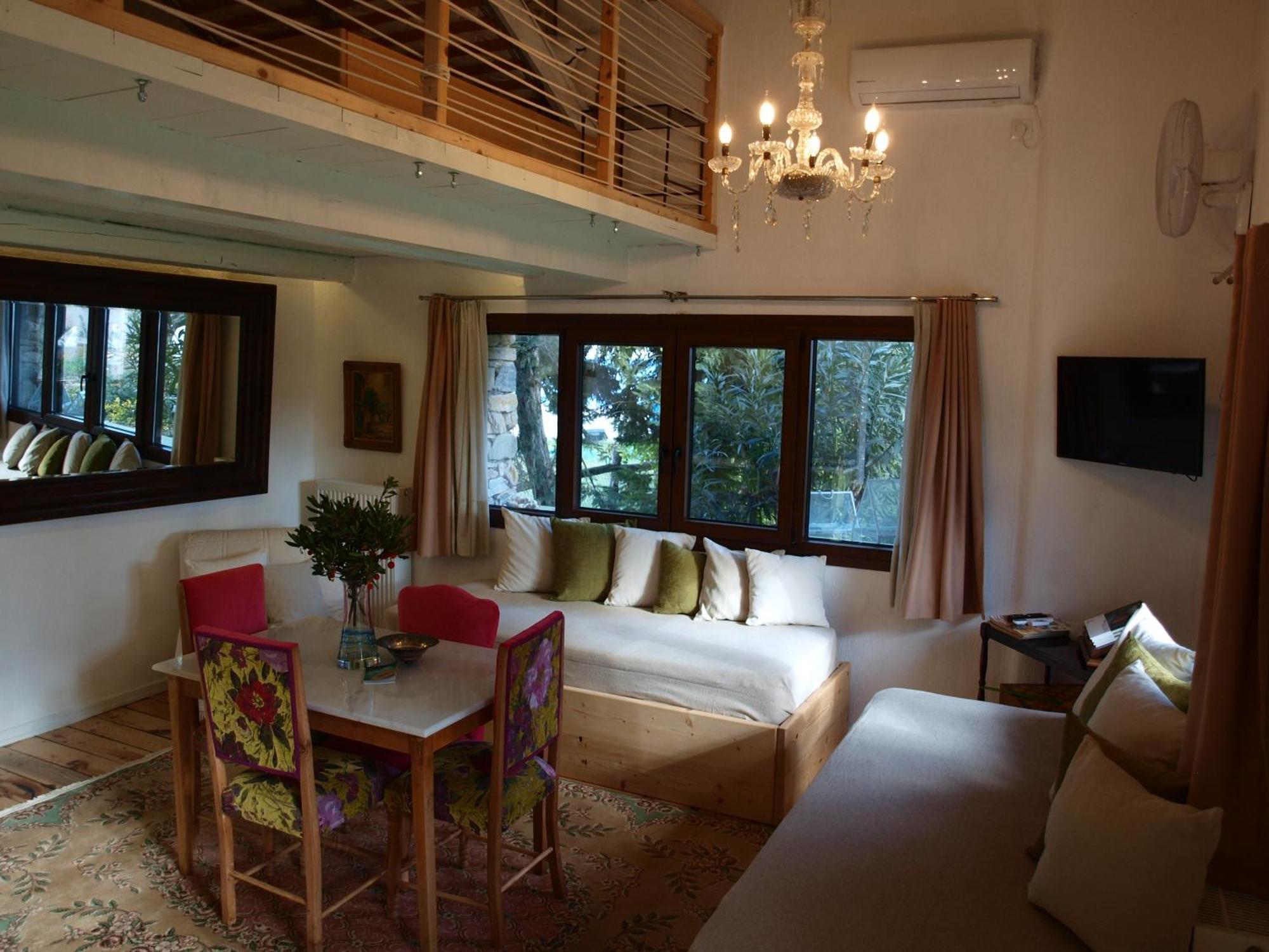 Apartment Spitaki γραφείο